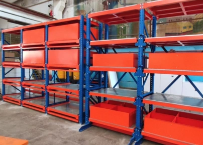 Стеллажи с выкатными платформами и съемными ящиками